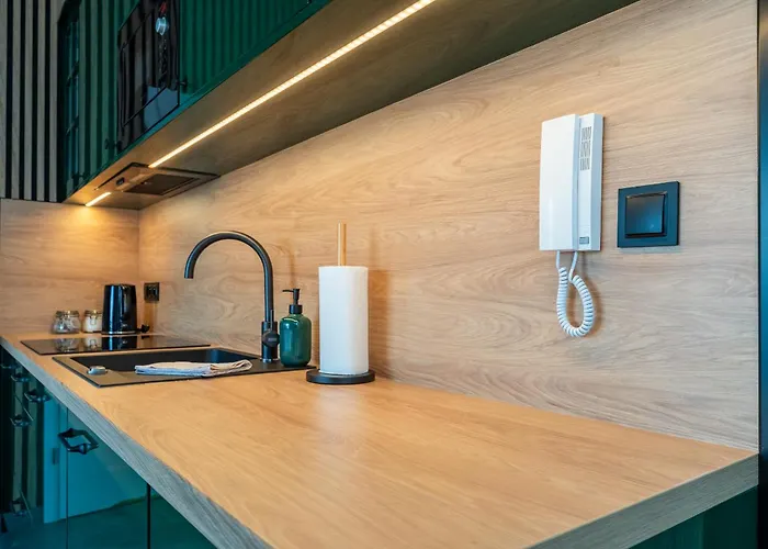 Alpejski Orlik - Przy Karkonoskim Parku Narodowym, Blisko Szlakow I Wang By W Karkonoszach