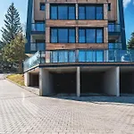 Alpejski Orlik - Przy Karkonoskim Parku Narodowym, Blisko Szlakow I Wang By W Karkonoszach